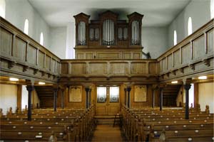 In the St. Petri church: view towards the organ